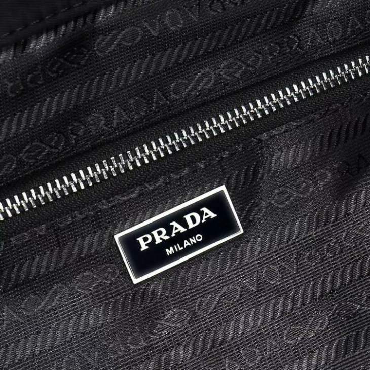 Picture of Prada Handbags _SKUfw184402016fw